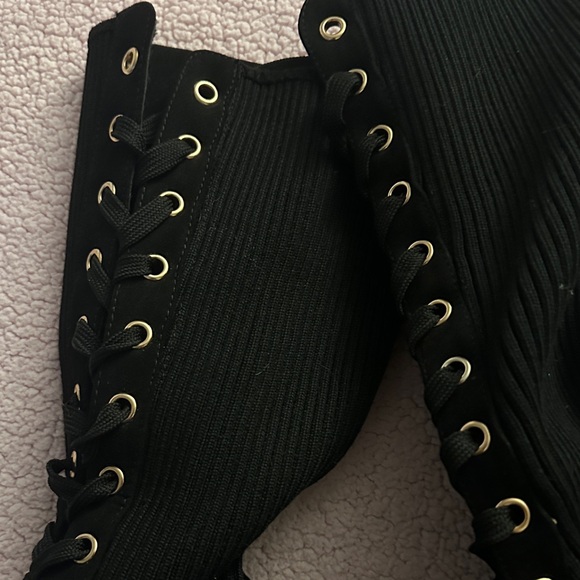 Black Lace-Up Women's Boots new never worn - Picture 3 of 4